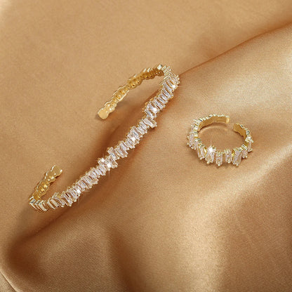 Luxurious Cubic Zirconia Bracelet and Ring Set for Women